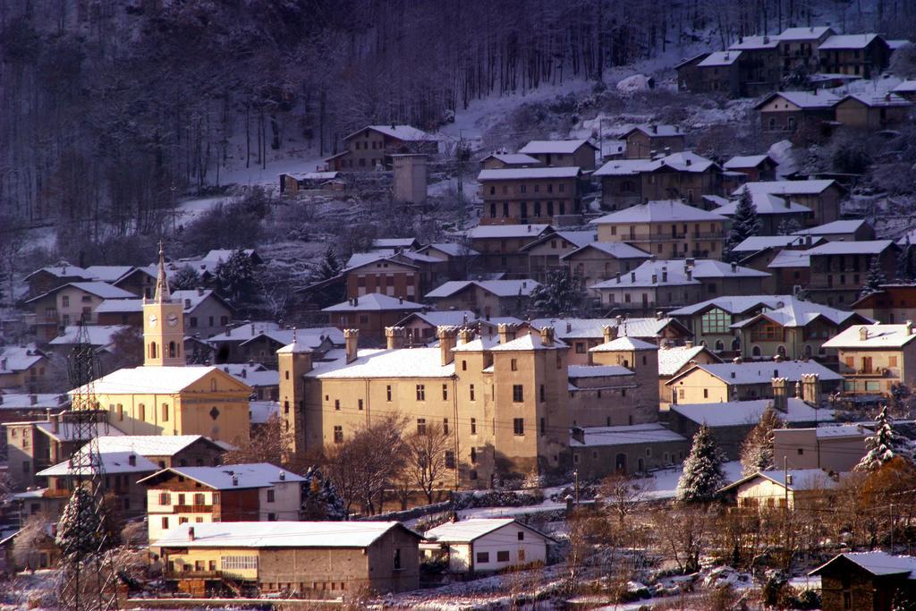 Maison Cassius Issogne Экстерьер фото
