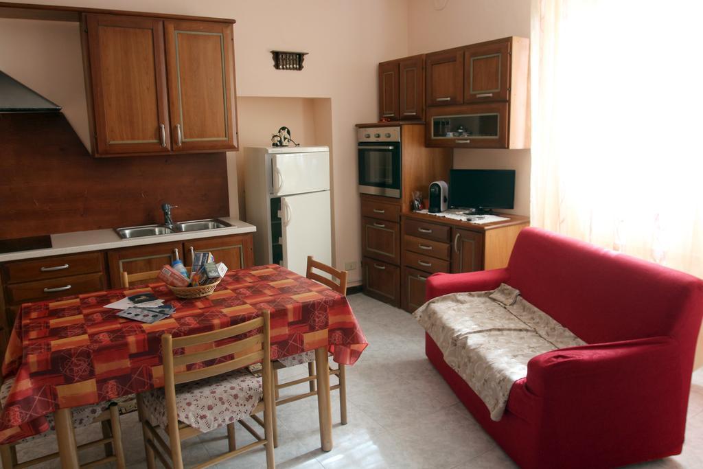 Maison Cassius Issogne Экстерьер фото