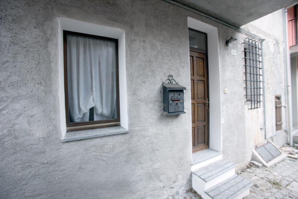 Maison Cassius Issogne Экстерьер фото